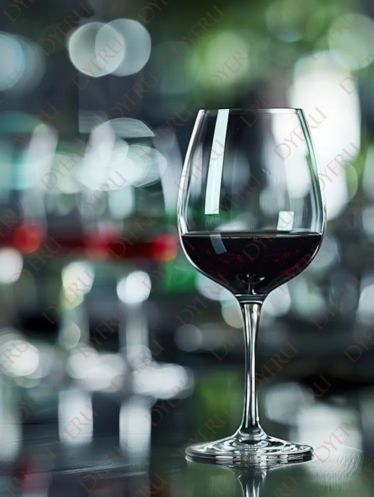 Taça de Vinho Tinto Elegante com Fundo Bokeh Sofisticado
